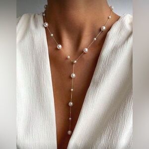 Pearl Drop Necklace N1722